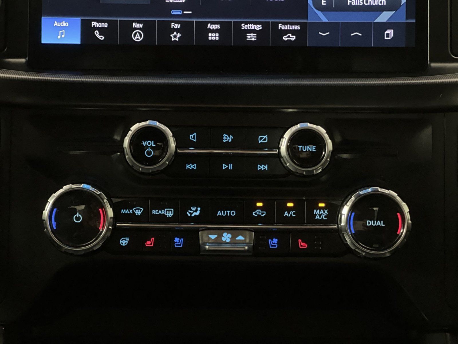 Certified 2024 Ford F150 Lariat w/ FX4 Off-Road Package AWD/4WD image 21