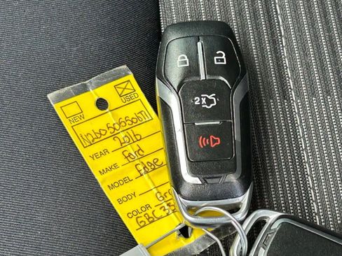 Used 2016 Ford Edge SEL AWD/4WD image 54