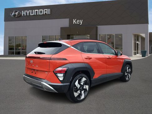 Used 2024 Hyundai Kona Limited FWD image 4