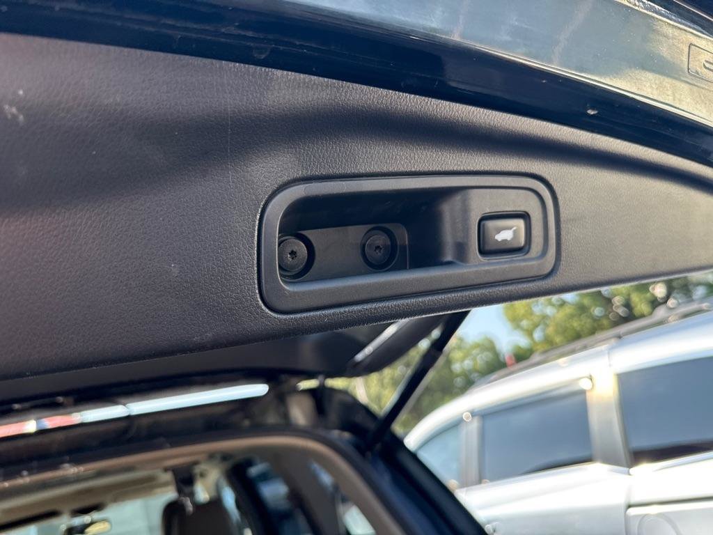 Used 2017 Honda Pilot EX-L image 6