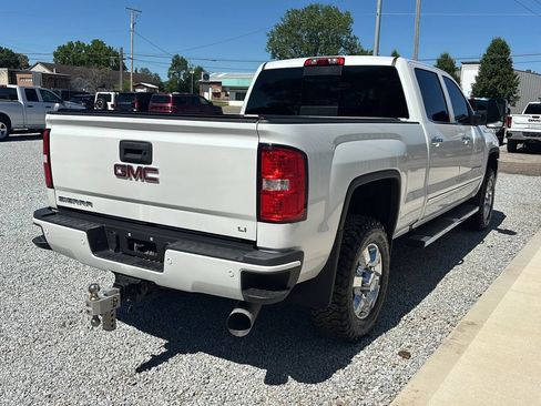 Used 2018 GMC Sierra 3500 Denali w/ Duramax Plus Package AWD/4WD image 8