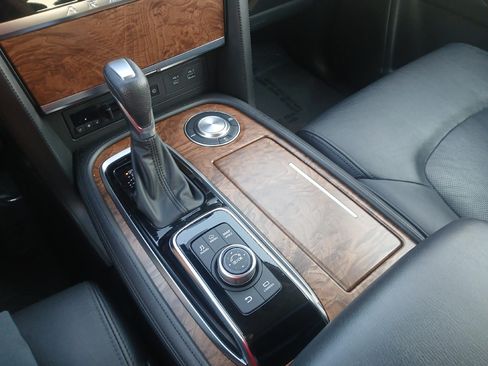 Used 2022 Nissan Armada SL RWD image 36