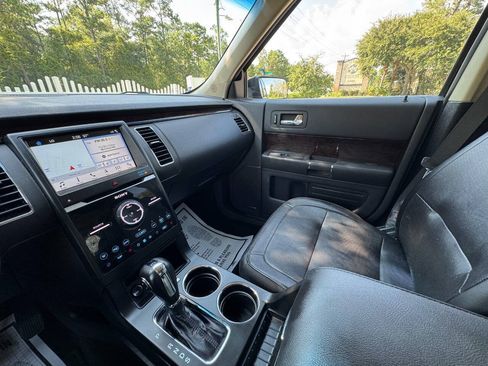 Used 2018 Ford Flex Limited w/ Equipment Group 301A AWD/4WD image 23