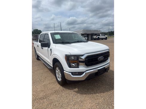 Used 2023 Ford F150 XLT w/ Equipment Group 301A Mid AWD/4WD image 7
