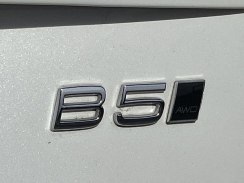 Used 2023 Volvo XC90 B5 Core w/ Protection Package Premier image 27