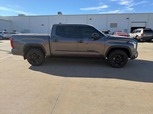 Used 2024 Toyota Tundra SR5 w/ SR5 Premium Package image 4