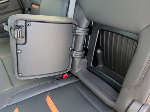 New 2026 GMC Sierra 2500 AT4 w/ AT4 Premium Plus Package image 39