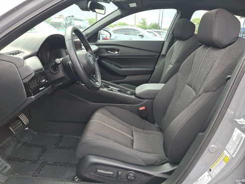 Used 2025 Honda Accord Sport image 13