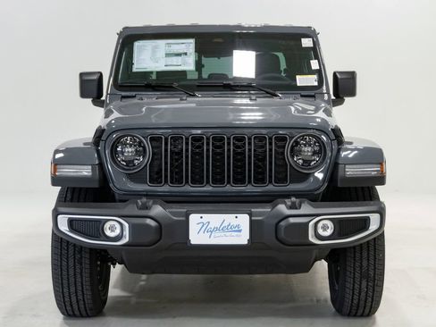 New 2026 Jeep Gladiator Sport image 5