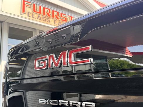 Used 2025 GMC Sierra 2500 AT4 w/ AT4 Premium Plus Package AWD/4WD image 9