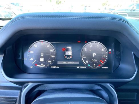 Used 2025 Land Rover Defender 110 S AWD/4WD image 22