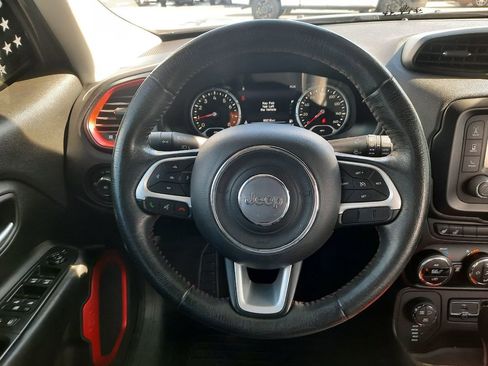 Used 2016 Jeep Renegade Trailhawk w/ Premium Trailhawk Package AWD/4WD image 14