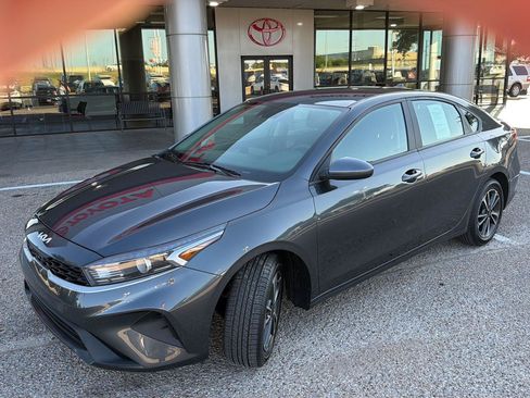 Used 2024 Kia Forte LXS FWD image 7