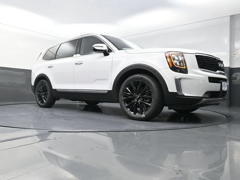 Used 2022 Kia Telluride SX w/ Towing Package AWD/4WD image 21