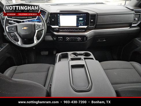 Used 2025 Chevrolet Silverado 2500 LT w/ Convenience Package AWD/4WD image 13