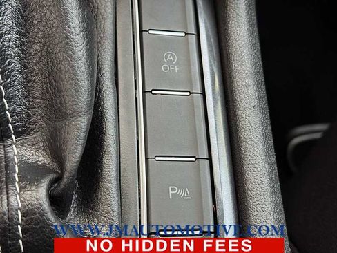 Used 2021 Volkswagen Tiguan SE R-Line image 35