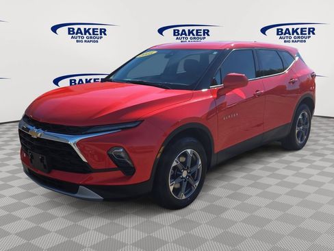 Used 2025 Chevrolet Blazer LT AWD/4WD image 8