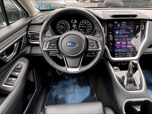Used 2020 Subaru Outback Limited image 5