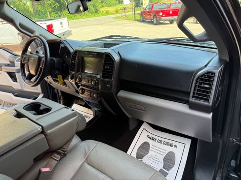 Used 2018 Ford F150 XLT w/ Equipment Group 302A Luxury AWD/4WD image 19
