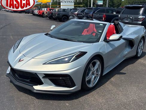 Used 2024 Chevrolet Corvette Stingray Convertible w/ 1LT RWD image 1