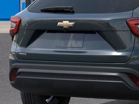 New 2026 Chevrolet Trax LS w/ LS Convenience Package image 14