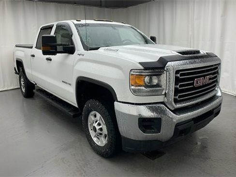 Used 2019 GMC Sierra 2500 Base image 2