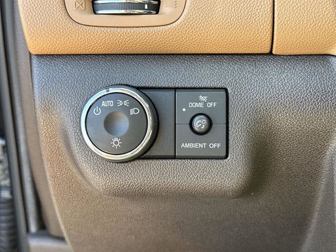 Used 2013 Buick Enclave Leather FWD image 38