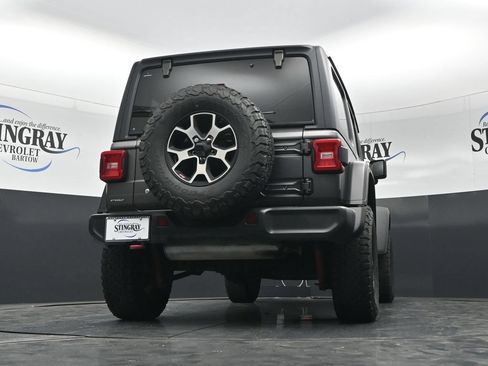 Used 2019 Jeep Wrangler Unlimited Rubicon w/ LED Lighting Group AWD/4WD image 34