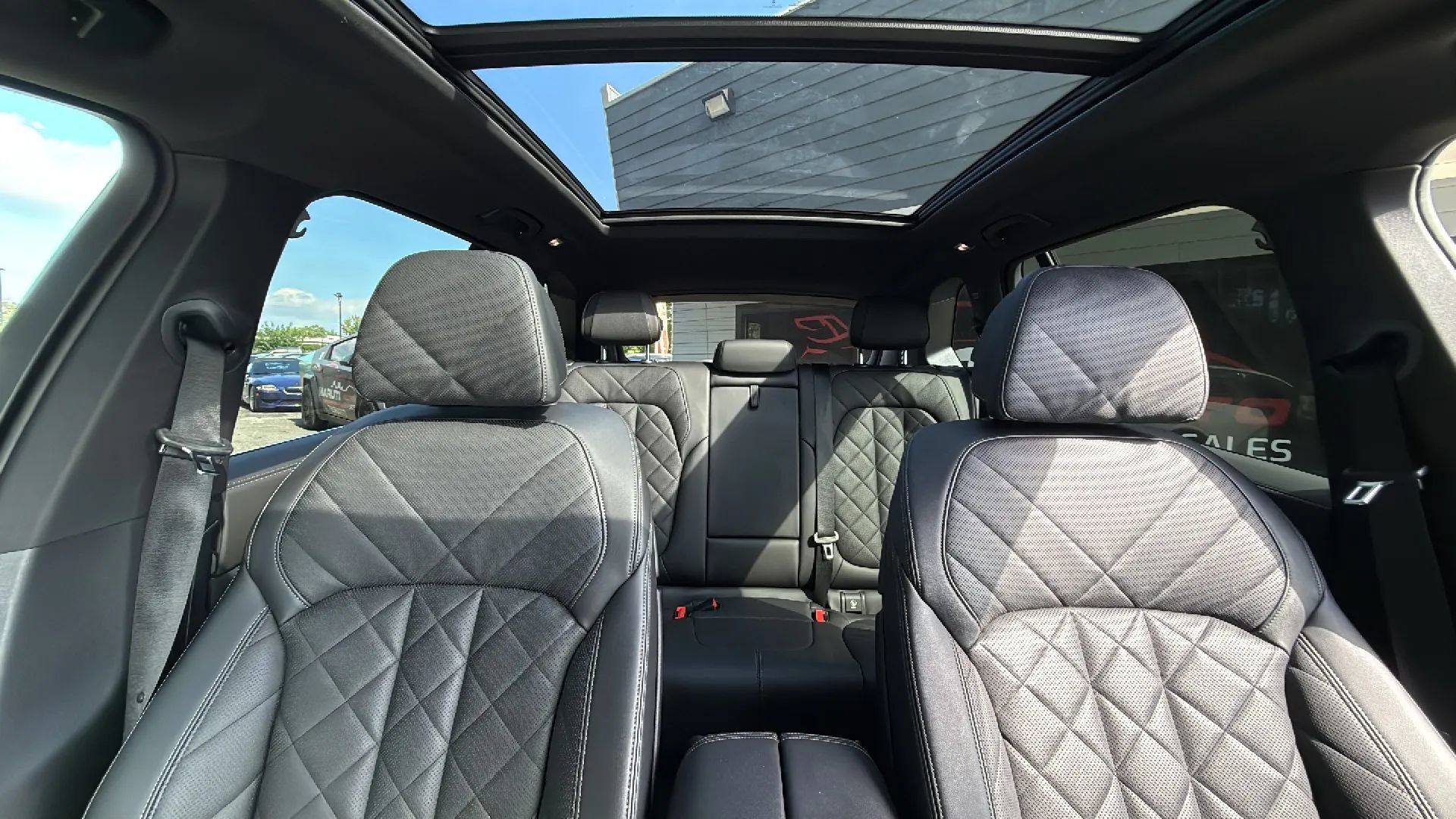 Used 2024 BMW X5 M60i w/ Climate Comfort Package AWD/4WD image 52