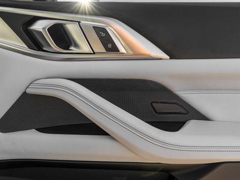 Used 2024 BMW M4 image 23