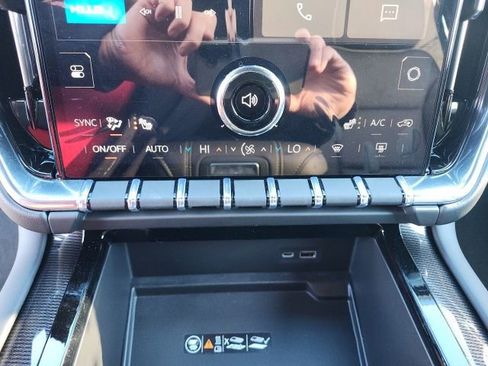 New 2026 GMC Yukon Elevation image 21