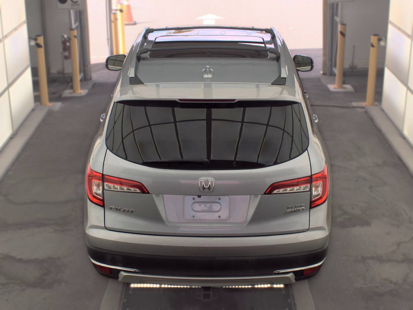 Used 2019 Honda Pilot Elite image 6