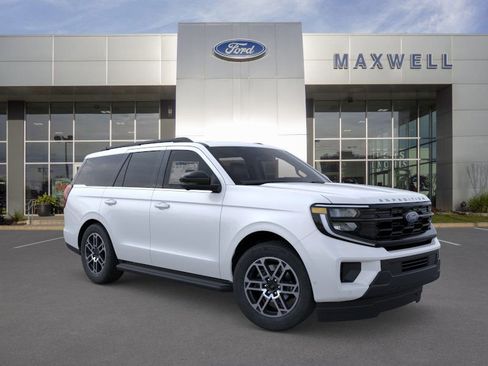 New 2025 Ford Expedition Active image 29
