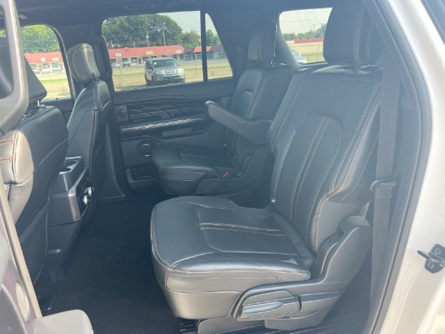 Used 2023 Ford Expedition Max Platinum AWD/4WD image 34