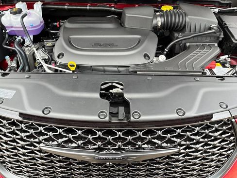 New 2026 Chrysler Pacifica Select w/ S Appearance Package FWD image 21