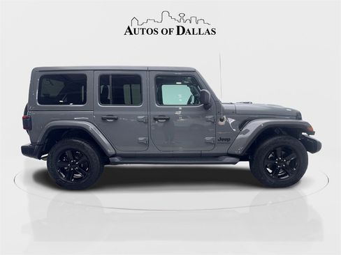 Used 2023 Jeep Wrangler Altitude image 10