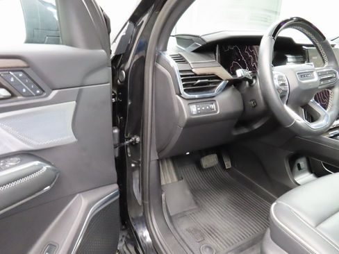 Used 2024 GMC Acadia Denali image 56