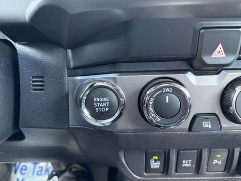 Certified 2023 Toyota Tacoma Limited AWD/4WD image 28