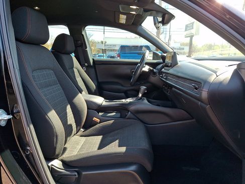 Used 2023 Honda HR-V Sport image 11