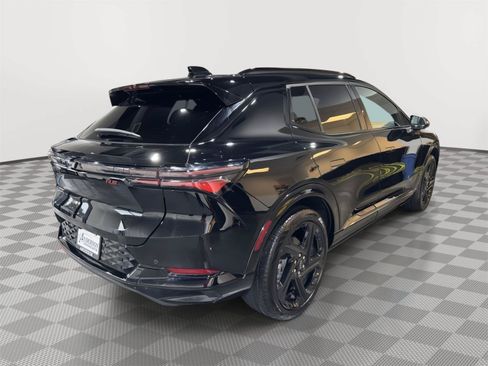 Used 2025 Chevrolet Equinox EV RS FWD image 8