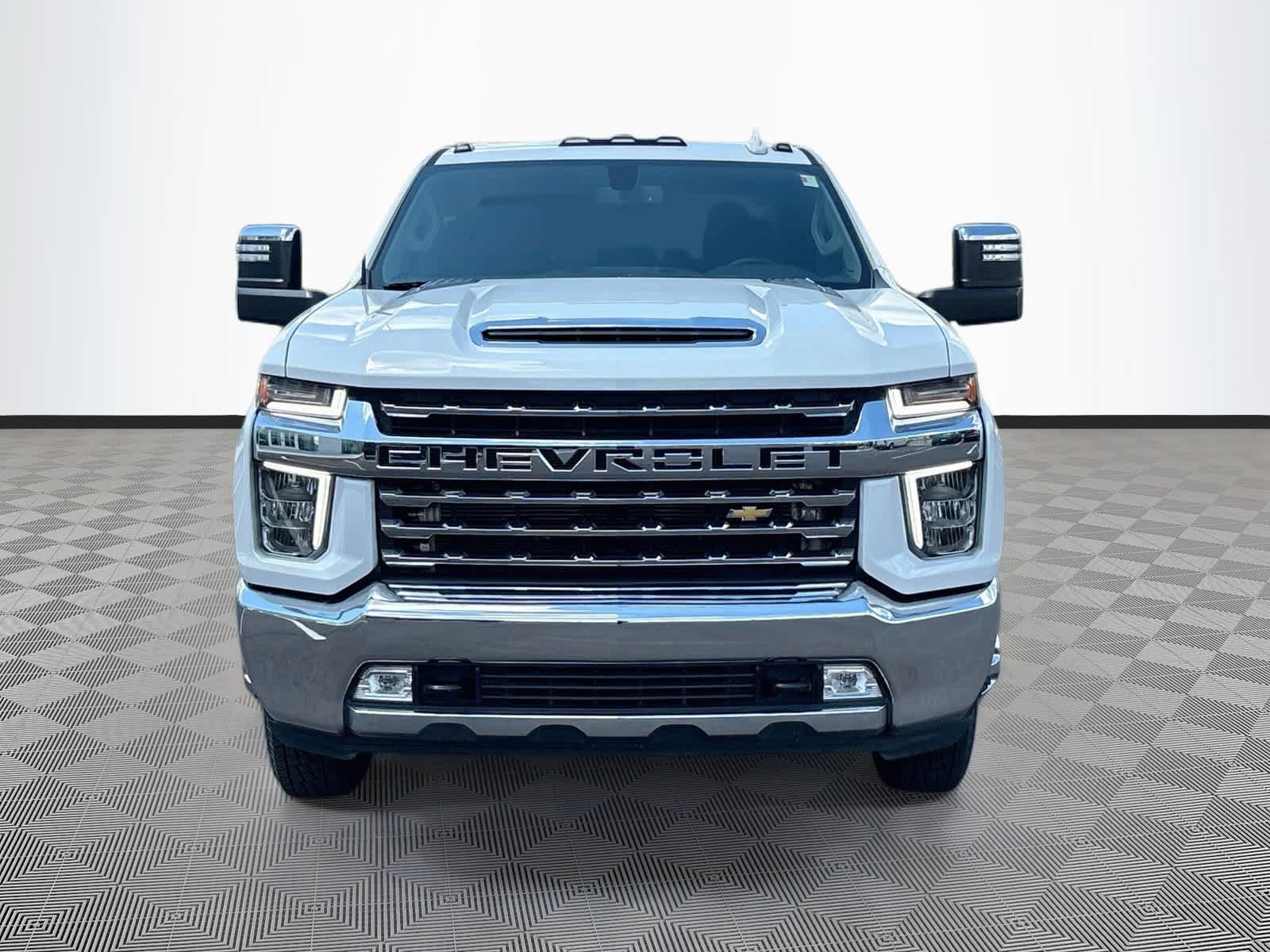 Used 2023 Chevrolet Silverado 3500 LTZ w/ Gooseneck/5TH Wheel Package AWD/4WD image 2