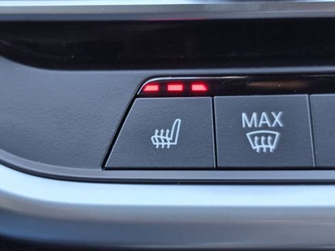 Used 2021 BMW X5 xDrive40i w/ M Sport Package image 33