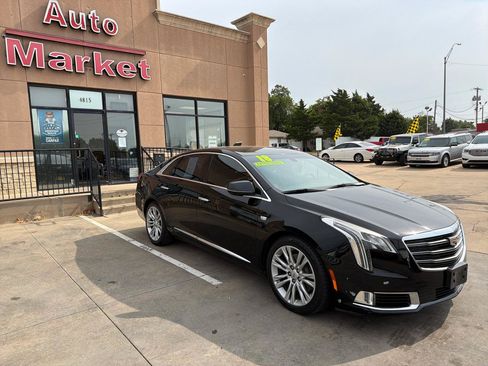 Used 2018 Cadillac XTS Luxury FWD image 3