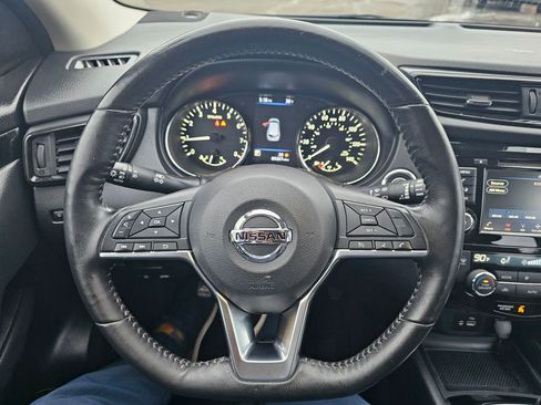 Used 2020 Nissan Rogue Sport SV w/ All-Weather Package image 17