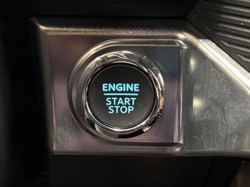 Used 2025 Ford F150 King Ranch image 23