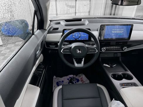 Used 2025 Honda Prologue Elite image 12