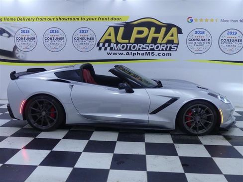 Used 2018 Chevrolet Corvette Stingray Coupe image 9