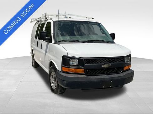 Used 2016 Chevrolet Express 2500 image 1