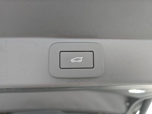 New 2026 Land Rover Range Rover Sport Dynamic SE image 13