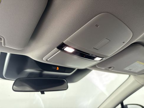 New 2025 Nissan Murano SV image 11